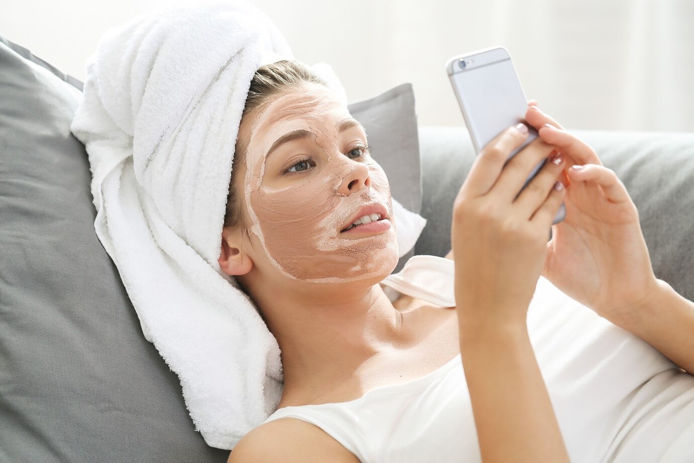 Keuntungan Uap Air Panas Untuk Perawatan Wajah Dan Cara Yang Tepat Untuk Melakukannya - MedikacareSkincare