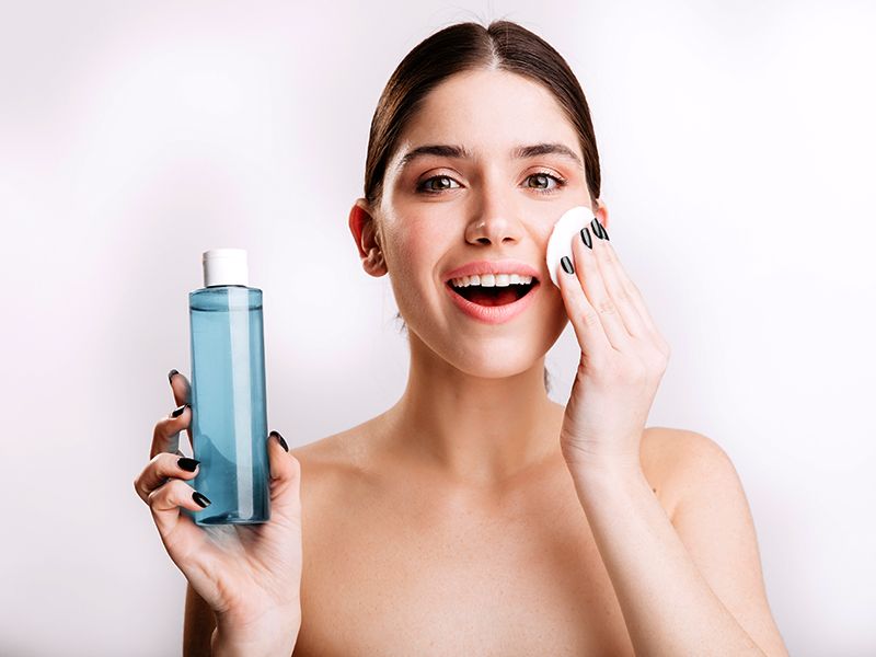 Mengenal Fungsi Essence Toner - MedikacareSkincare